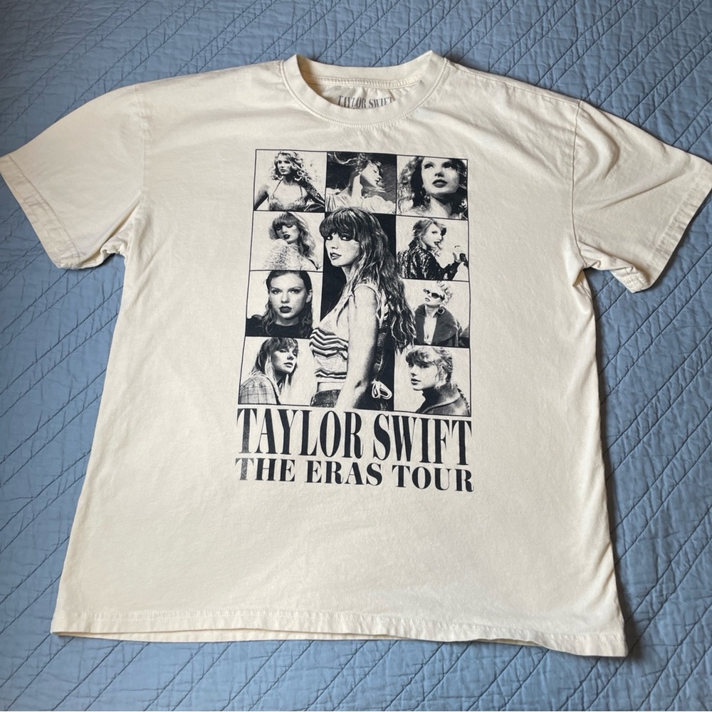 Taylor Swift The Eras Tour Graphic Tee - Black and White - Picture 3 of 8